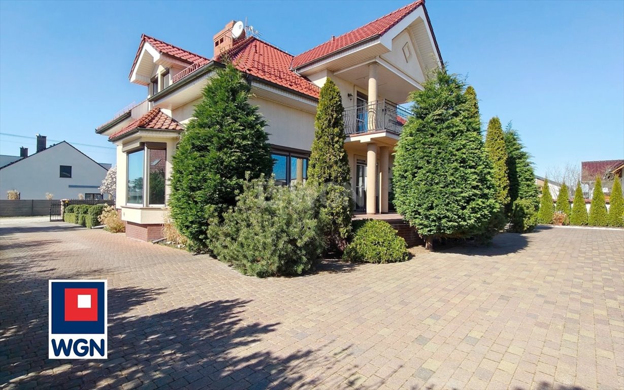 Reprezentacyjny dom 260 m2 po remoncie, garaż, 6 pokoi Rawicz, Sierakowo, Dozynkowa  260m2 Foto 1