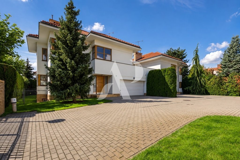 Przestronny dom 360 m² w Wilanowie (z ogrodem i garażem): Warszawa Wilanów