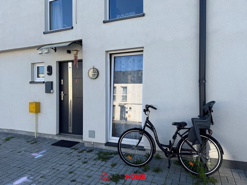 Dom na sprzedaż Tomice, Dworska  101m2 Foto 1