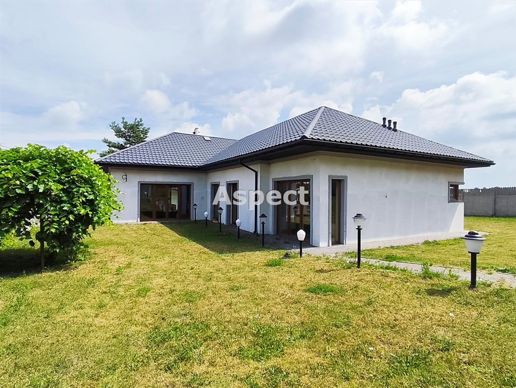 Dom na sprzedaż Kowala  337m2 Foto 1