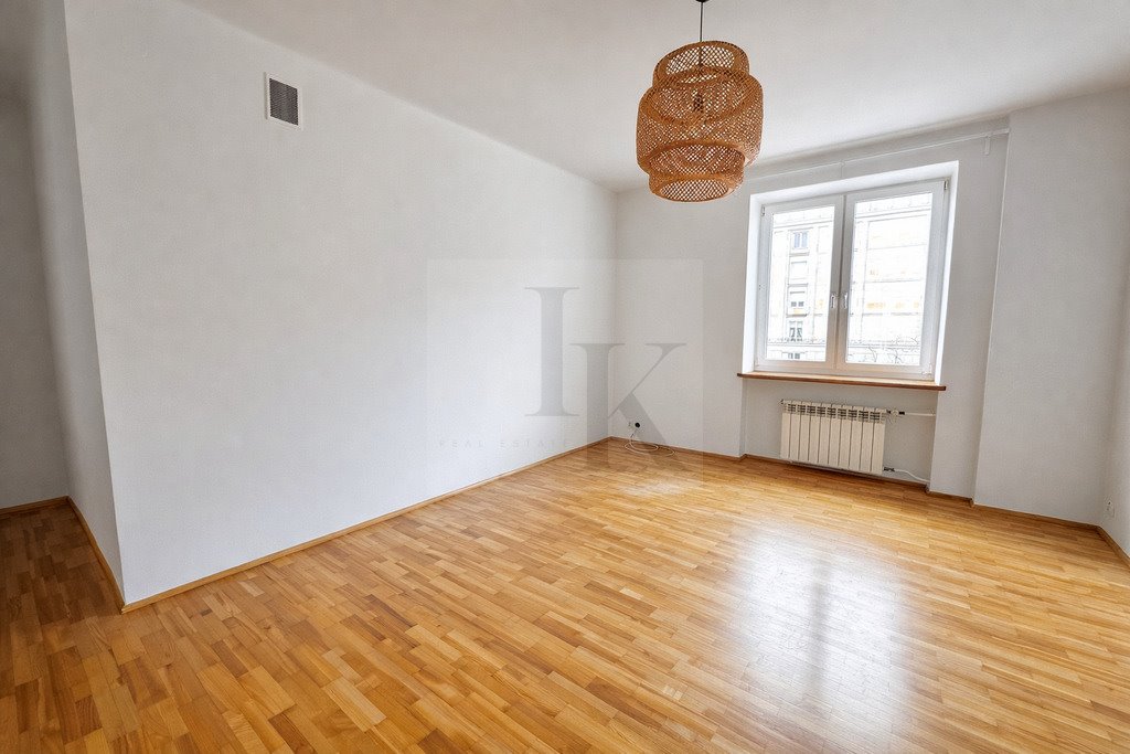 Wynajem 2-pok. w kamienicy z windą, blisko Placu Konstytucji Warszawa, Śródmieście, Ludwika Waryńskiego  70m2 Foto 1