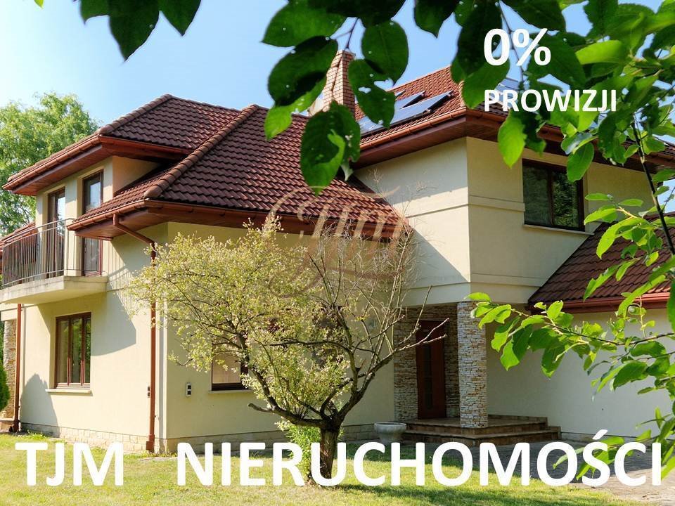 Dom z panelami fotowoltaicznymi i garażem - wysoki standard. Głosków  220m2 Foto 1