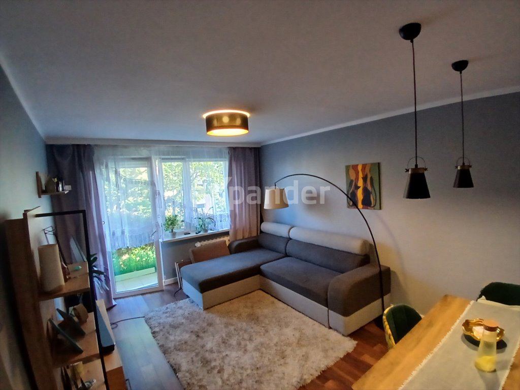 Mieszkanie trzypokojowe na sprzedaż Częstochowa  62m2 Foto 1