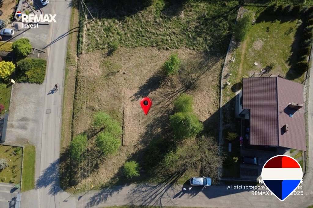 Działka budowlana 740 m² w Strumieniu z mediami i ogrodem Strumień, 0  740m2 Foto 1