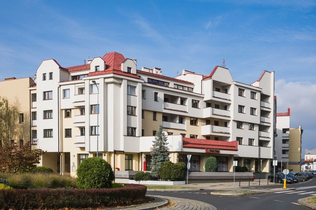 Lokal użytkowy 1578 m² w Bielsku-Białej - atrakcyjna oferta Bielsko-Biała, ul. Dmowskiego 14-16  1 578m2 Foto 1