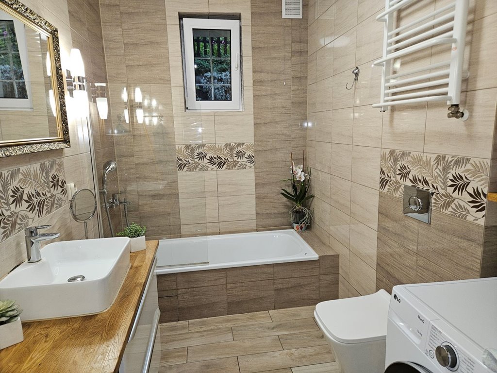 Dom poniemiecki 80 m² z ogródkiem i monitoringiem Wałbrzych, Nowe Miasto  80m2 Foto 1