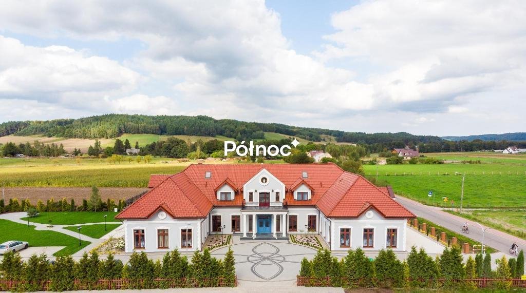 Hotel z salami weselnymi i możliwością przekształcenia na Dom Seniora Strzebielino, Starowiejska  1 162m2 Foto 1