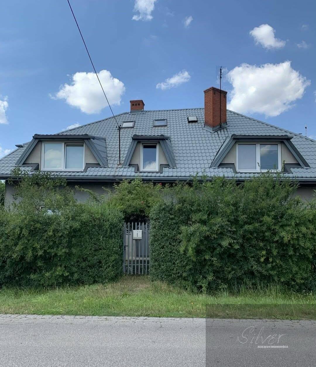 Przestronny dom z pięknym ogrodem, garażem i potencjałem Dębówka  158m2 Foto 1