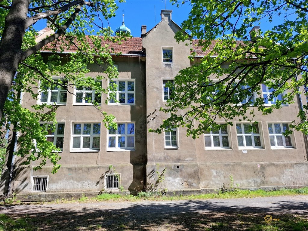 Duży budynek usługowy 1100 m² z placami do własnej adaptacji polecam Kąty Wrocławskie, 1 Maja  1 100m2 Foto 1