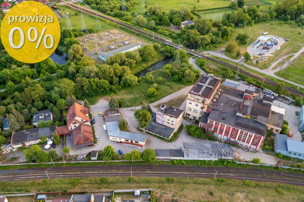 Hala magazynowa 679m2 z rampą i suwnicą w Białogardzie Białogard, Świdwińska  679m2 Foto 1