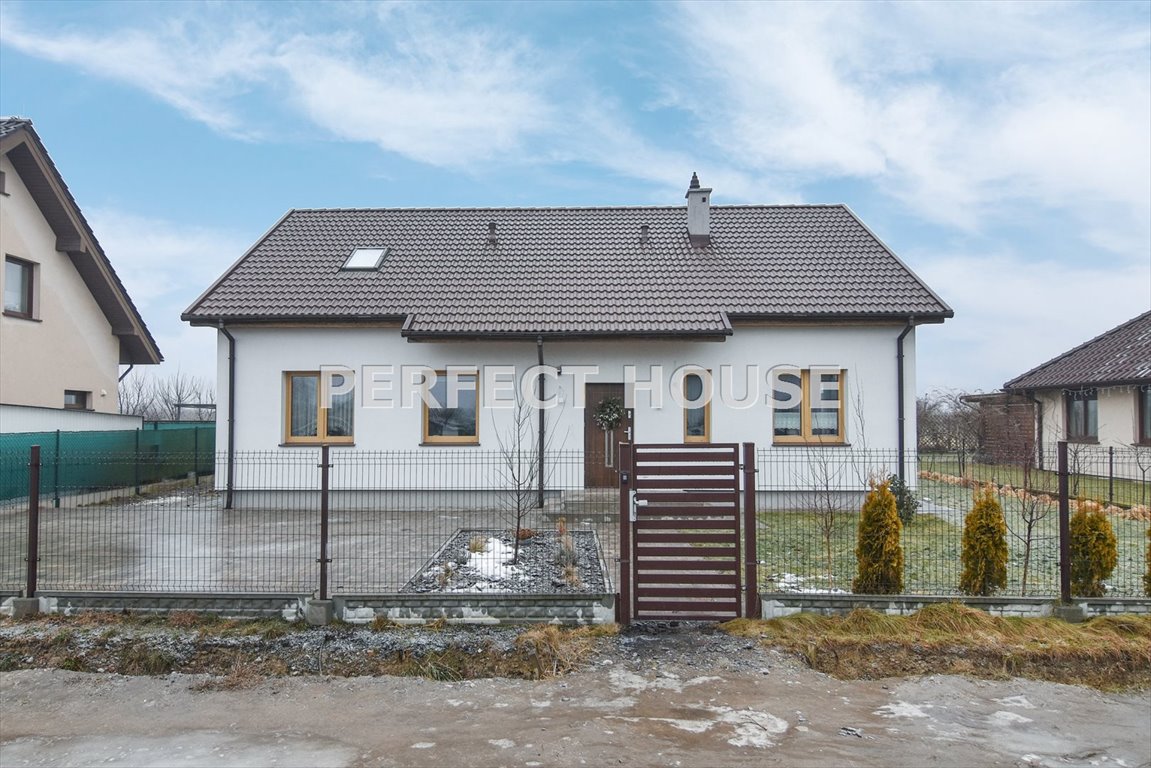 Wynajem domu 98,8 m2 z 4 sypialniami, ogrzewanie podłogowe Siekierki Wielkie  99m2 Foto 1