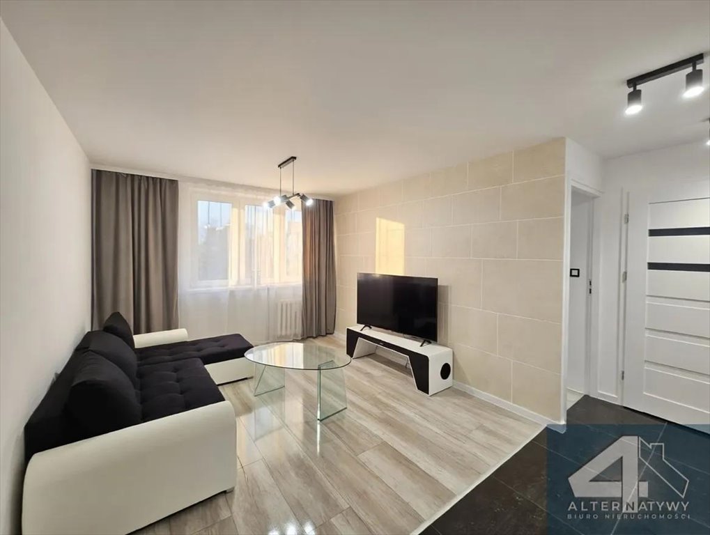 Na sprzedaż komfortowe 3-pokojowe mieszkanie 46 m² w Tarnobrzegu Tarnobrzeg, Skalna Góra 10  46m2 Foto 1