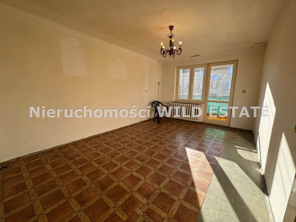 Mieszkanie trzypokojowe na sprzedaż Lesko, Lesko  56m2 Foto 1
