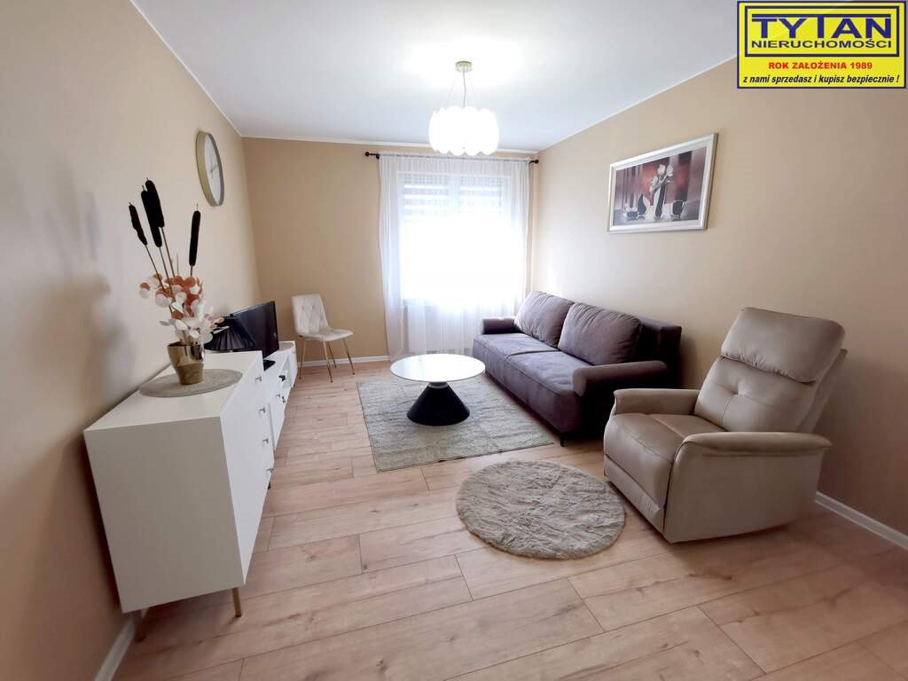 Dom bliźniak 157m2, komfort, ogrzewanie miejskie, klimatyzacja Łomża, Adama Mickiewicza  157m2 Foto 1