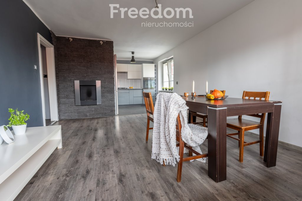 Mieszkanie trzypokojowe na sprzedaż Gniezno, Henryka Sienkiewicza  74m2 Foto 1