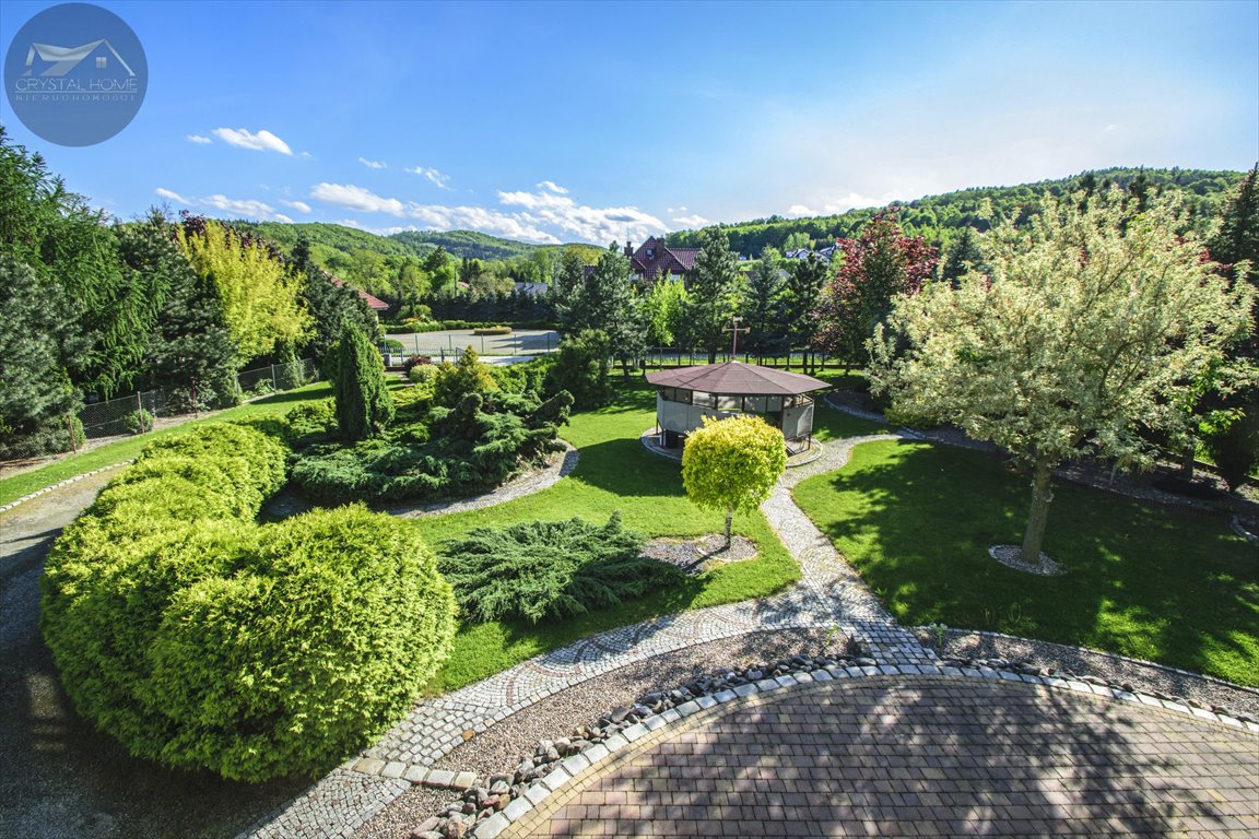 Dom na sprzedaż Burkatów  209m2 Foto 1