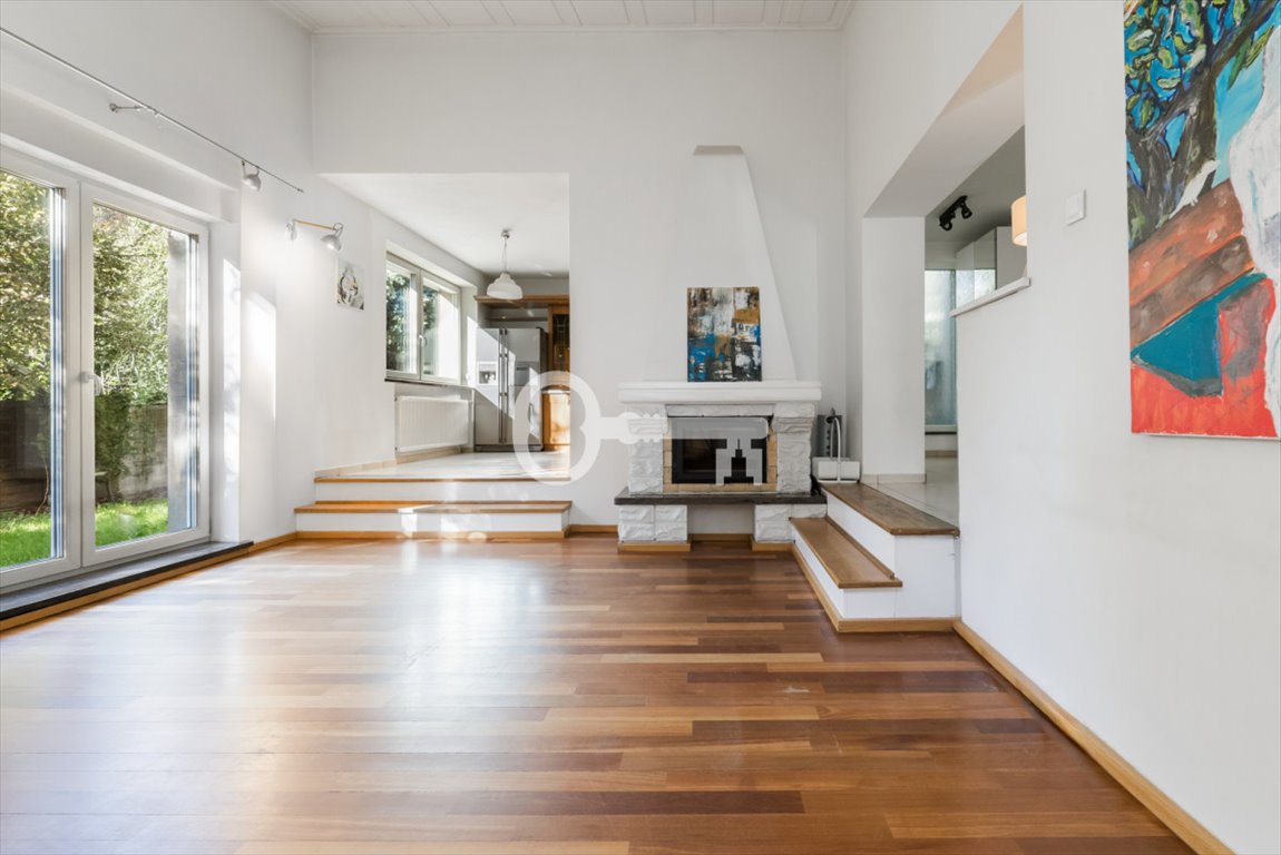 Sprzedam kameralny dom 250 m² w Krzykach z wysokim salonem i tarasem Wrocław, Krzyki, Krzycka  250m2 Foto 1