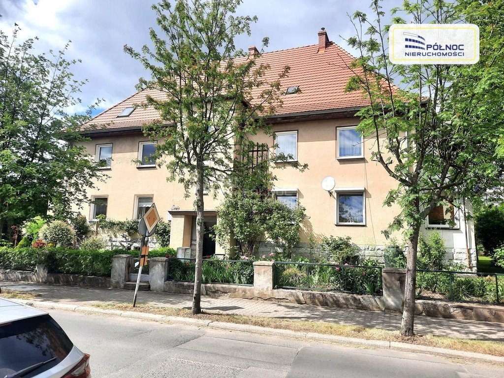 Mieszkanie trzypokojowe na sprzedaż Lwówek Śląski, Jana Pawła II  68m2 Foto 1