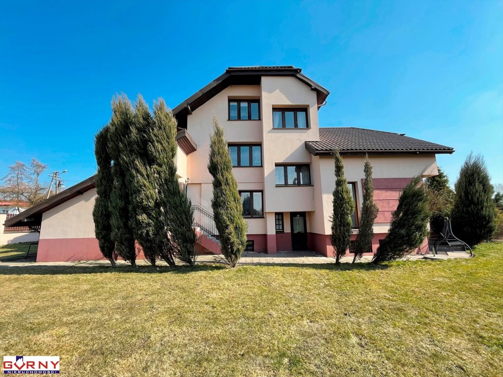 Zapraszam do obejrzenia ekskluzywnego domu willowego 436 m² z piwnicą i garażem Piotrków Trybunalski  435m2 Foto 1