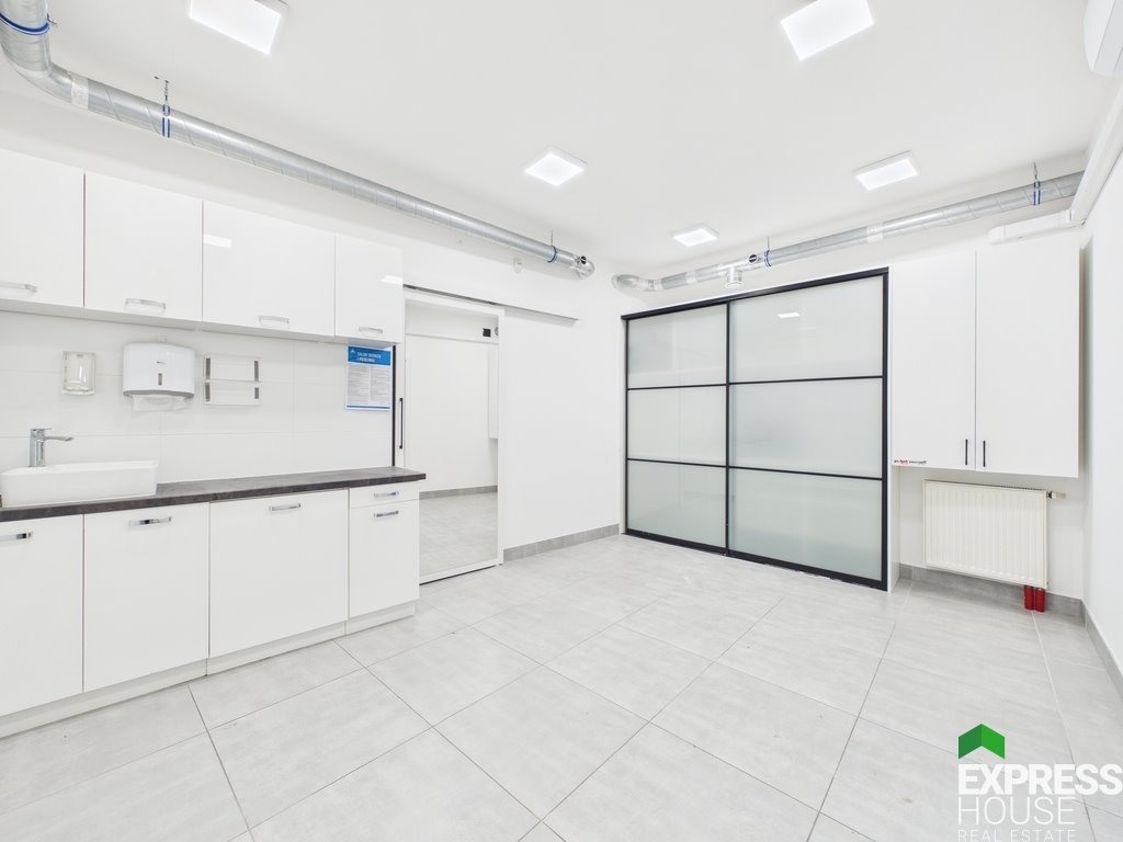 Lokal użytkowy w kamienicy, 56 m2, biuro, usługi Białystok, Warszawska  56m2 Foto 1