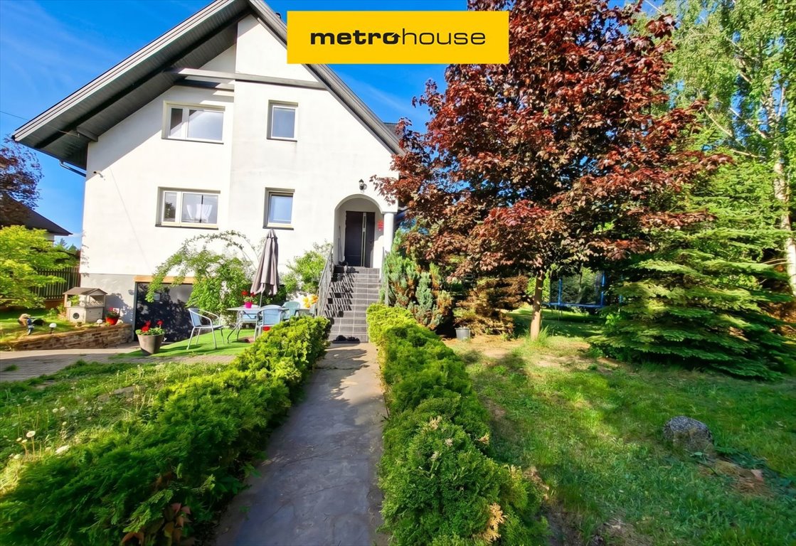 Sprzedam przestronny dom 174 m² z garażem i ogrodem w Bobrowcu Bobrowiec  174m2 Foto 1