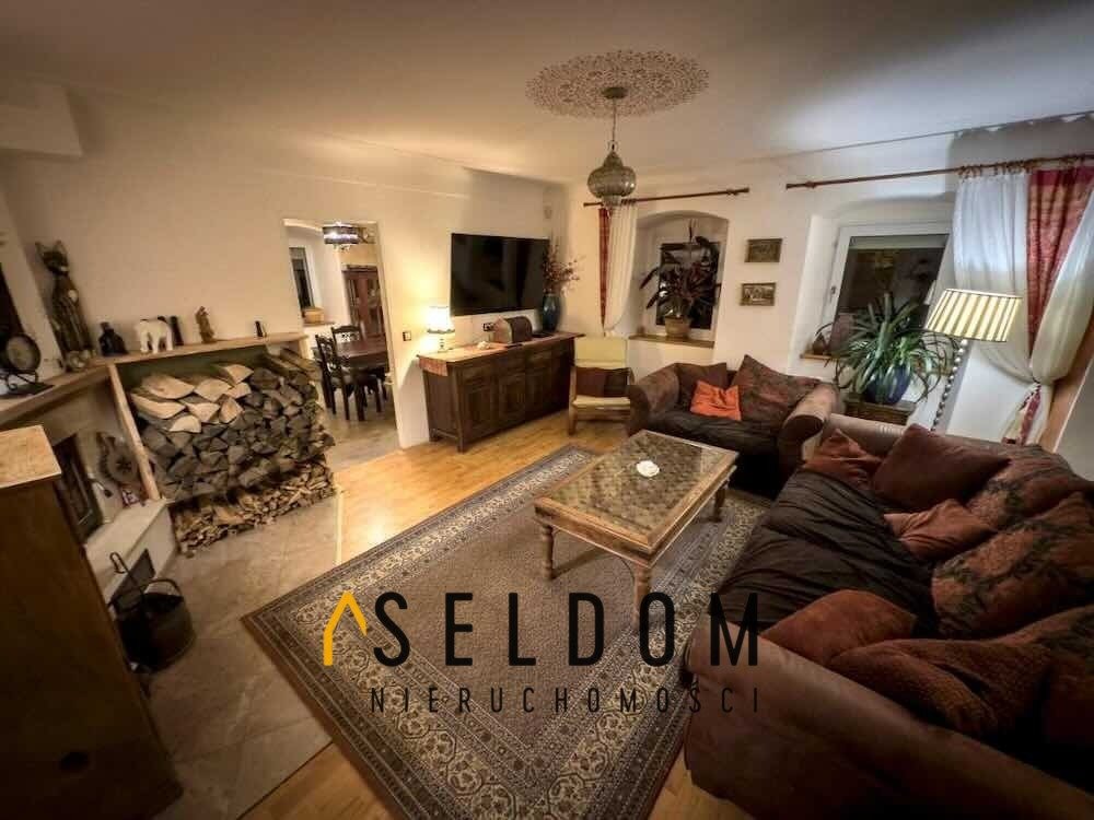 Polecam przestronny dom 140 m² z kominkiem i widokiem na rzekę Piechowice  140m2 Foto 1