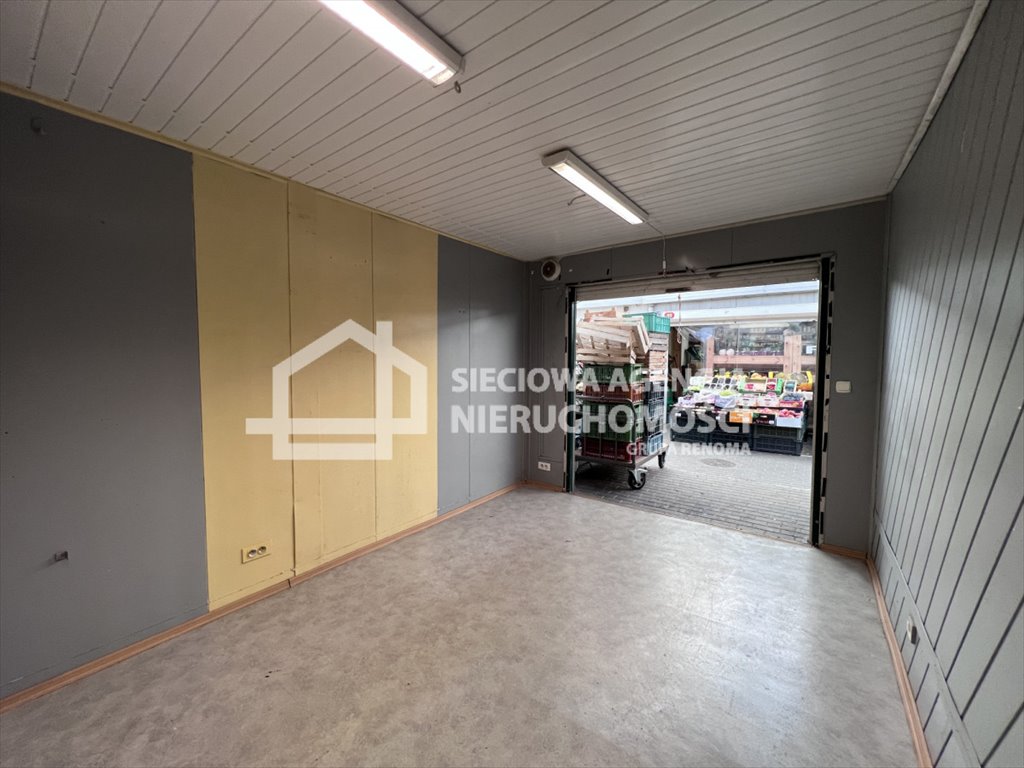 Atrakcyjny lokal 17 m² na Placu Górnośląskim w Gdyni Gdynia, Orłowo  17m2 Foto 1
