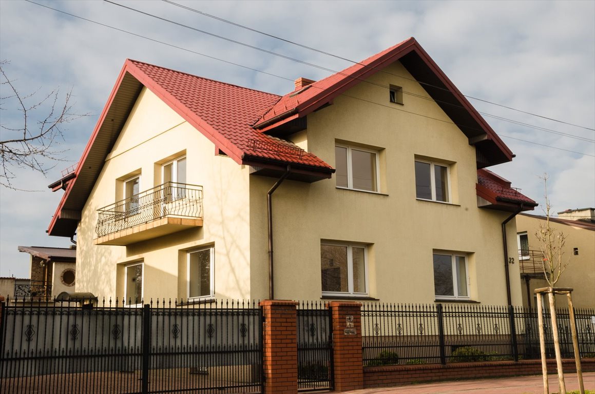 Dom na sprzedaż Częstochowa, Stradom, Tarnowskiego 32 286m2 Foto 1 Dom na sprzedaż Częstochowa, Stradom, Tarnowskiego 32 286m2 Foto 1