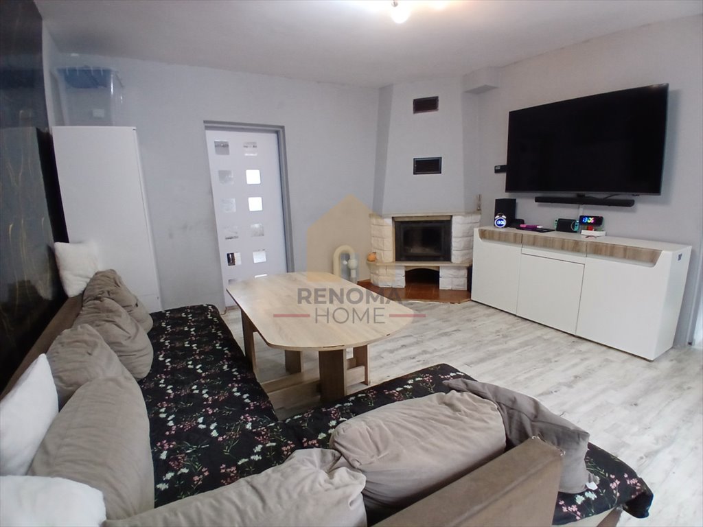 Polecam funkcjonalne 48,68 m² mieszkanie z kominkiem i pomieszczeniami gospodarczymi Wałbrzych, Śródmieście  49m2 Foto 1