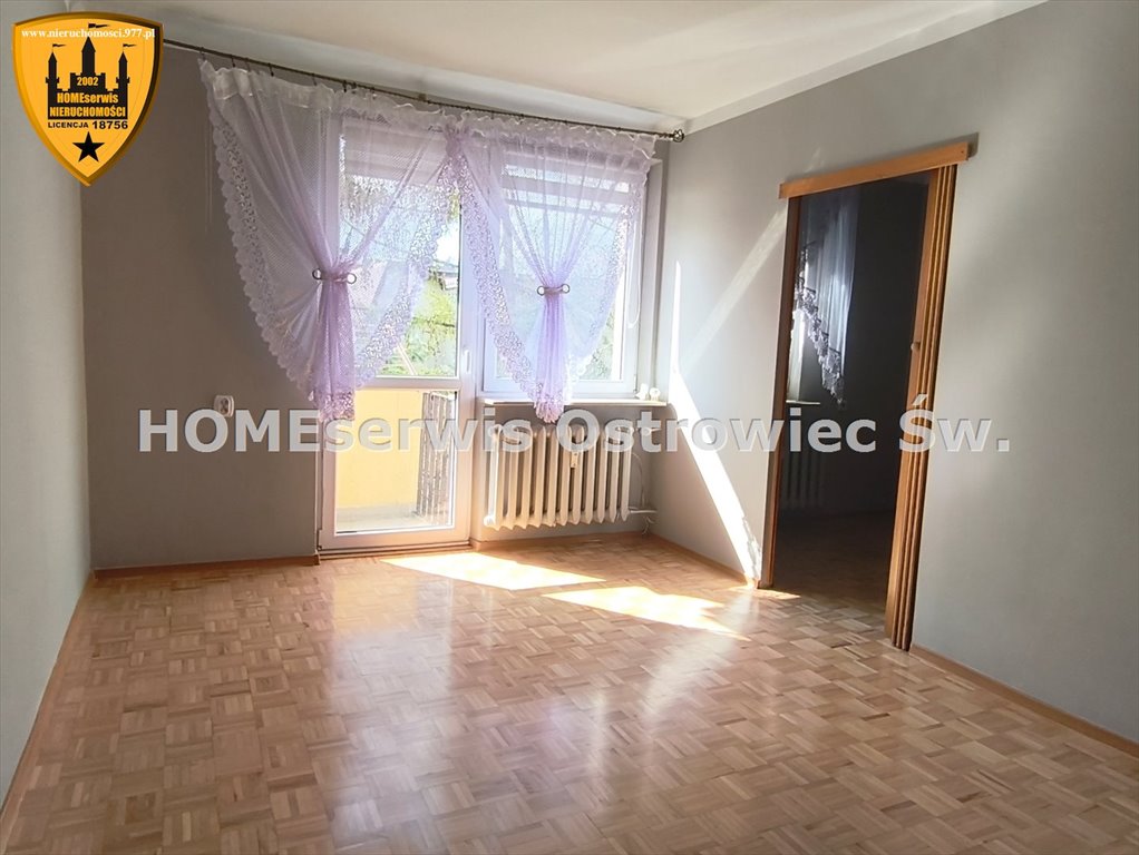 Przytulne 2-pokojowe mieszkanie z balkonem, blisko sklepów Ostrowiec Świętokrzyski, Centrum  34m2 Foto 1