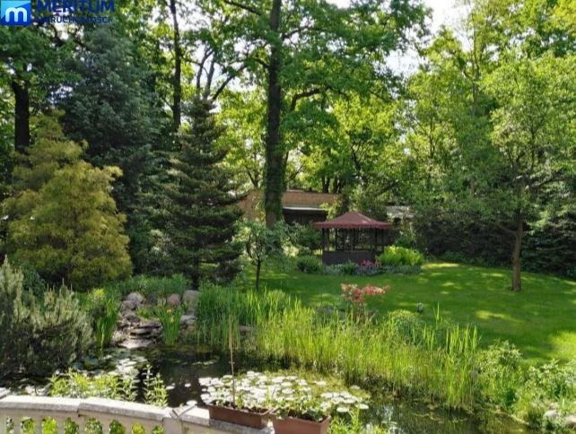 Sprzedam unikatową willę 180 m² z ogrodem 3600 m² w Milanówku Milanówek  181m2 Foto 1