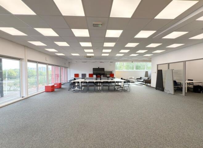 Nowoczesny lokal biurowy 217 m2 z open space i zapleczem Opole  217m2 Foto 1