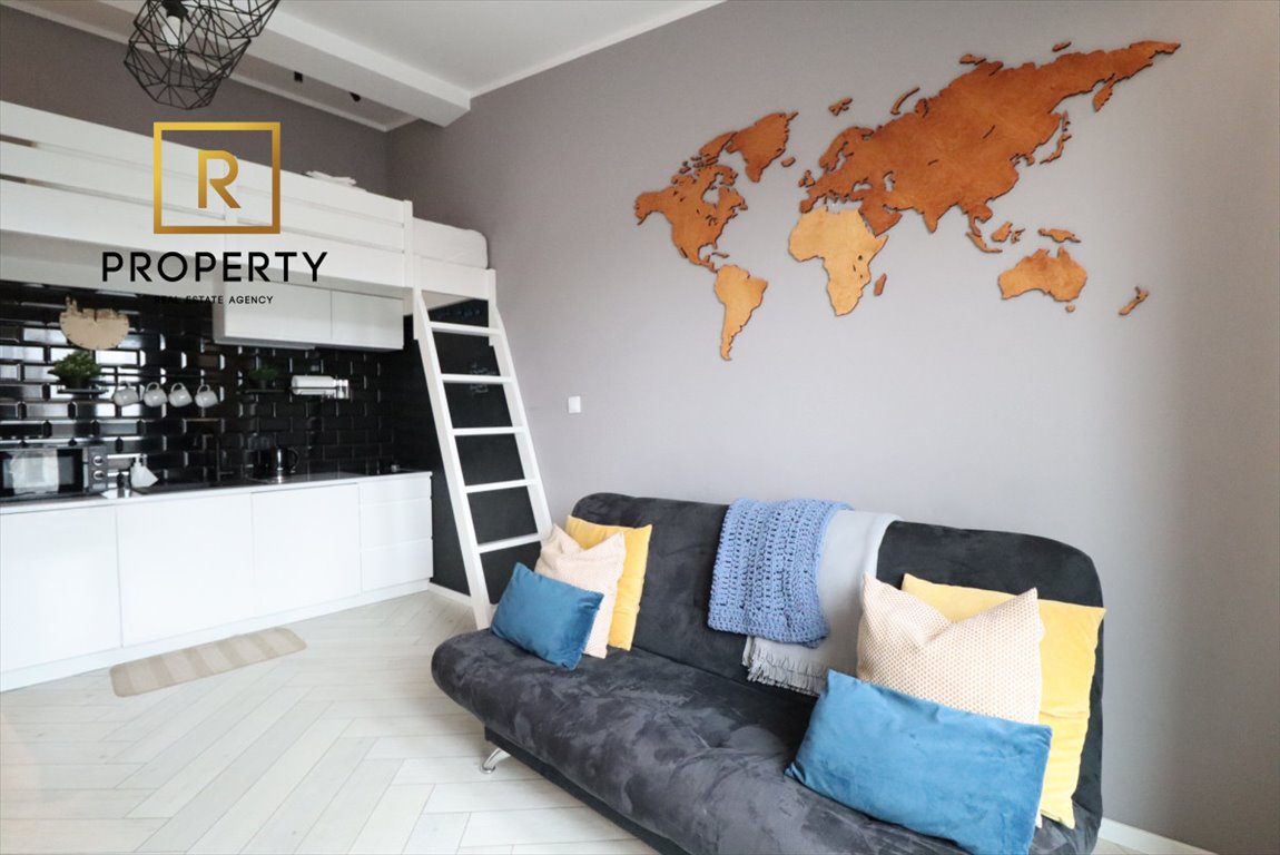 Studio na wynajem z balkonem, klimatyzacją i windą Kraków, Stare Miasto, Rajska  30m2 Foto 1