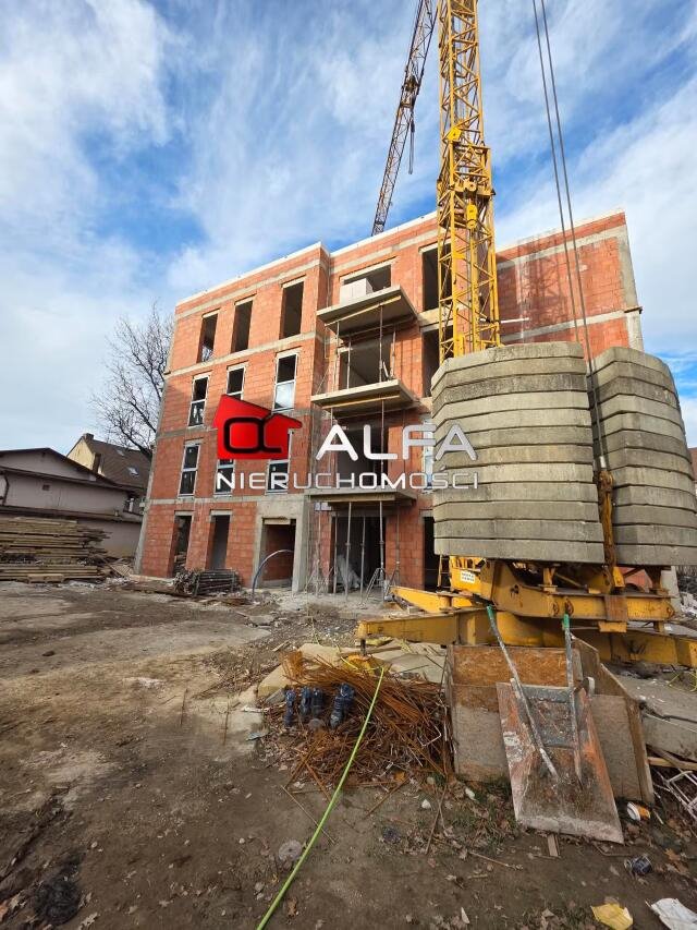 Mieszkanie trzypokojowe na sprzedaż Żarów, Żarów, Żarów  49m2 Foto 1