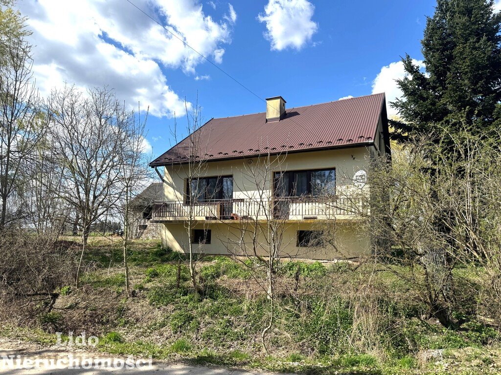 Urokliwy dom na dużej działce z drugą budowlaną w Małopolsce Ostrów Królewski  100m2 Foto 1