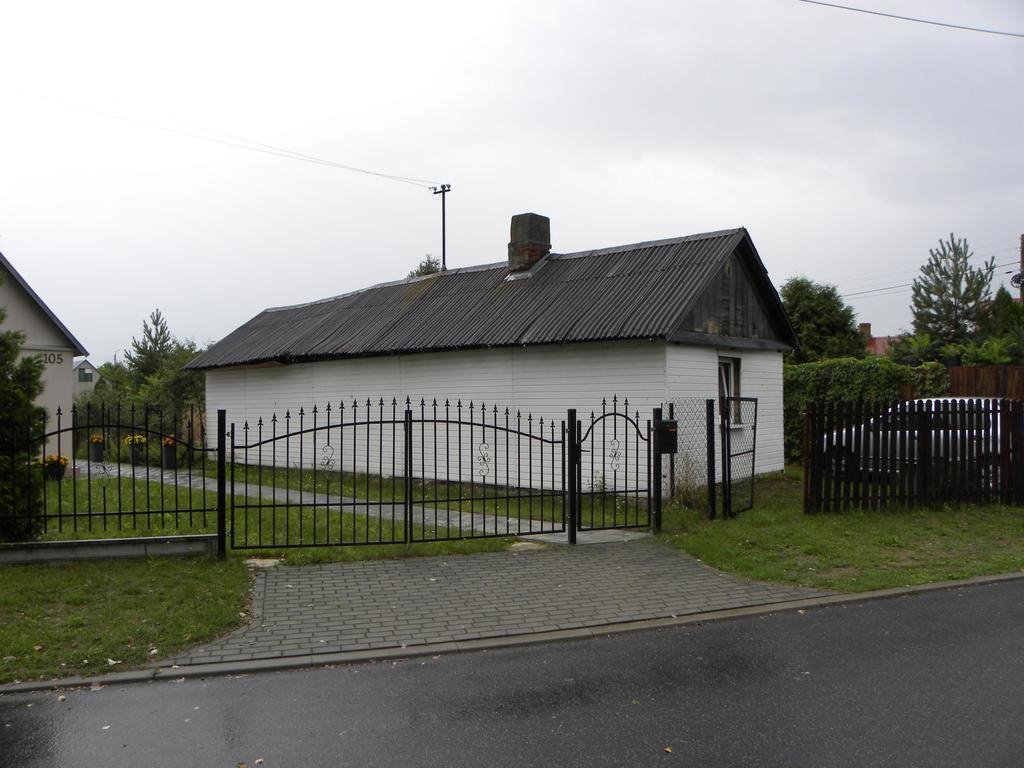 Domek z drewna 41 m² przy Wiśle, do remontu, działka 863 m² Dęblin, Modrzycka  41m2 Foto 1