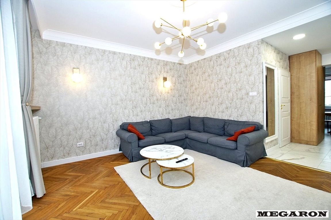 Mieszkanie dwupokojowe na wynajem Częstochowa, Centrum, okolice NMP  64m2 Foto 1