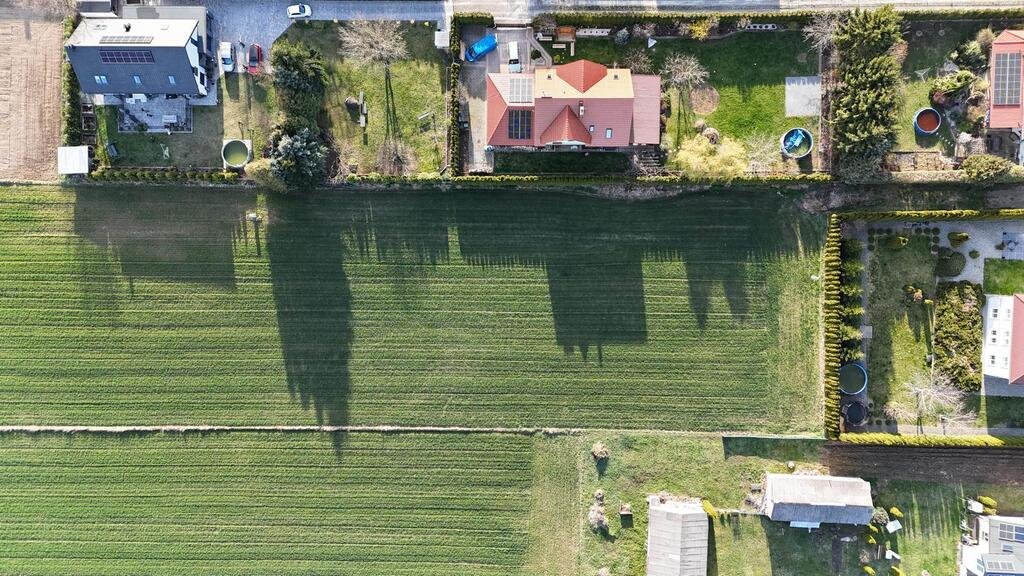 Działka budowlana na sprzedaż Niemce  1 000m2 Foto 2