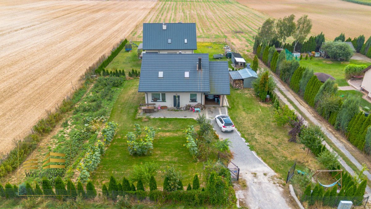 Dom z garażem i poddaszem do wykończenia, 135 m2 Świdnik, Krępiec  136m2 Foto 1