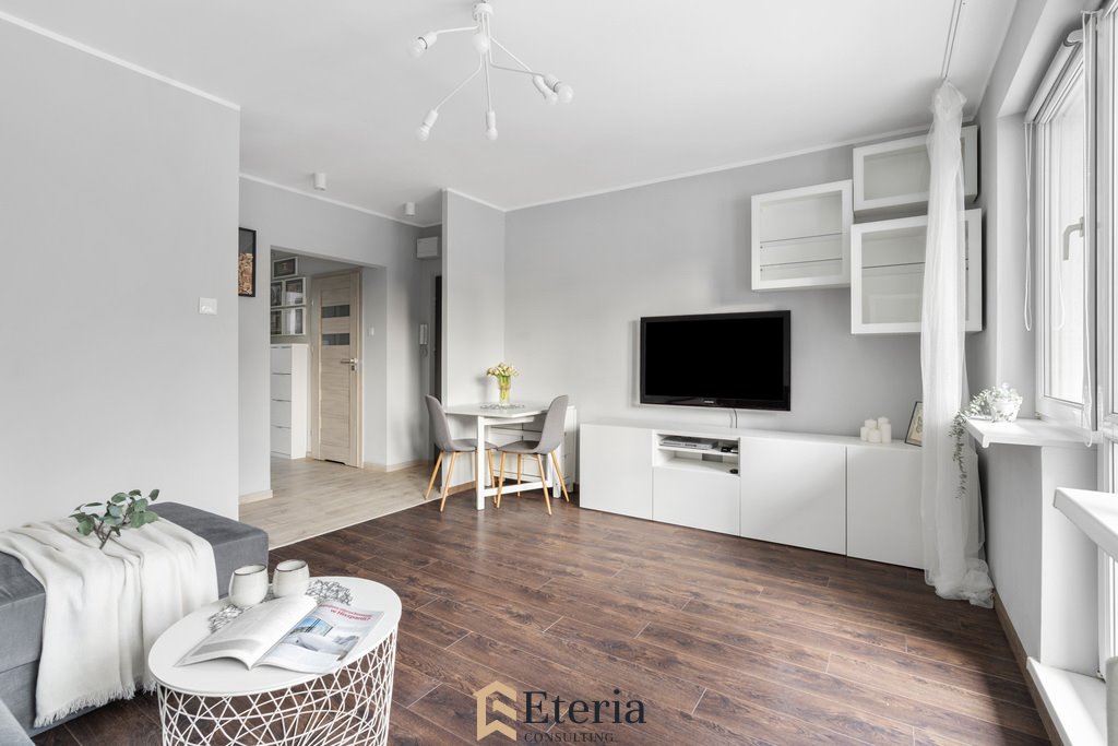 Ursynów, 2 pokoje, balkon, cegła, po remoncie Warszawa, Ursynów, Natolin, Lasek Brzozowy  47m2 Foto 1