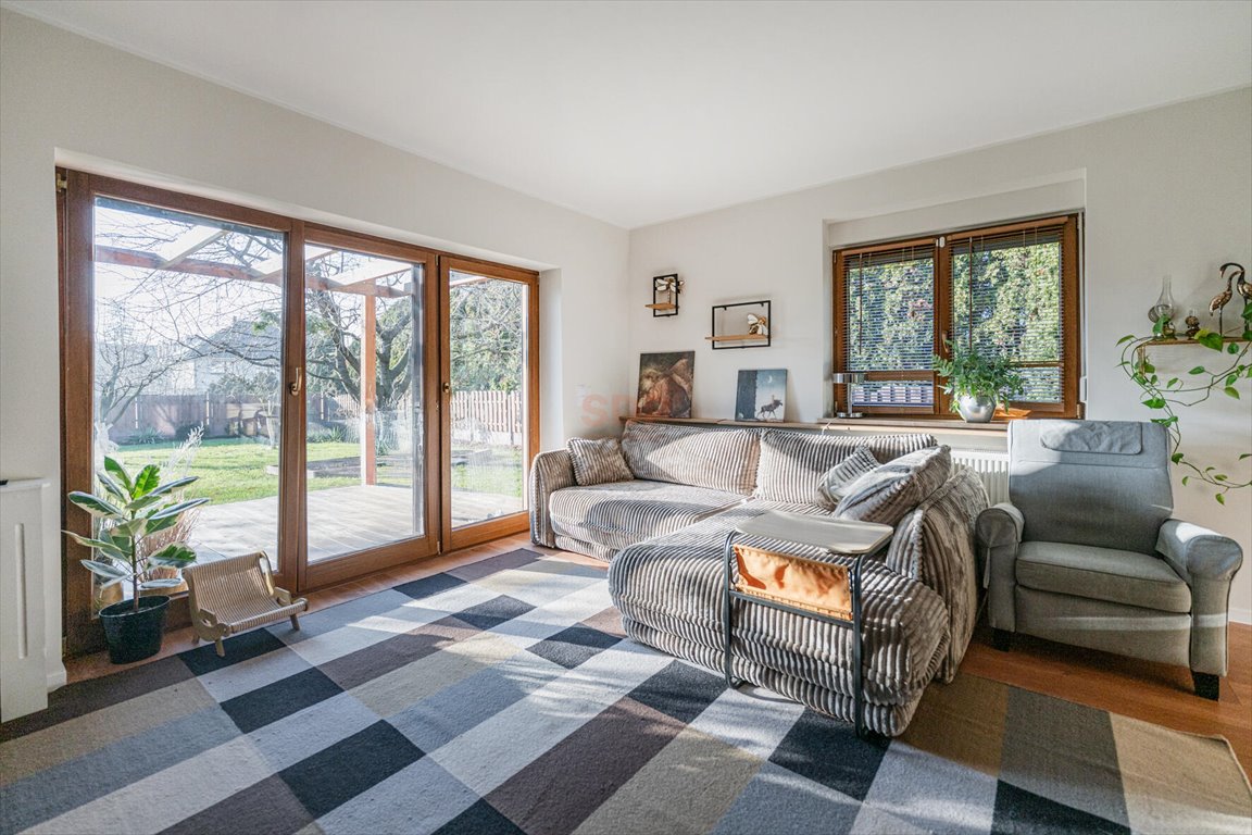 Przestronny dom 183 m² z ogrodem i garażem w Wysokiej Wysoka, Radosna  183m2 Foto 1