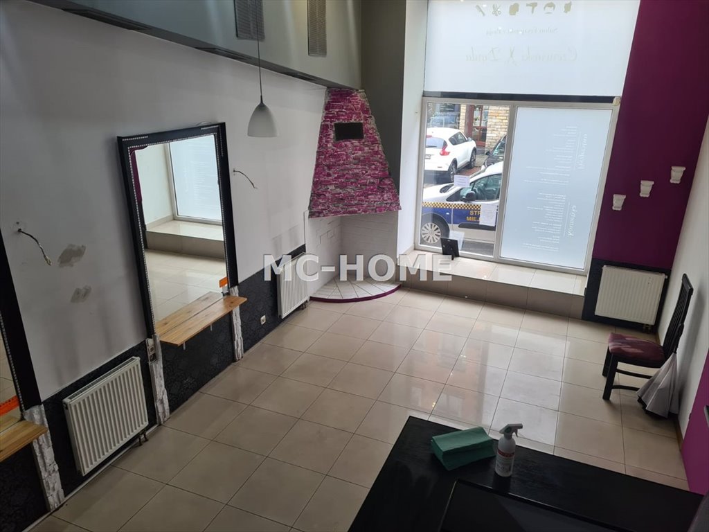 Lokal użytkowy 143 m² z witrynami, biurami i zapleczem zapraszam Chorzów, Sobieskiego  158m2 Foto 1