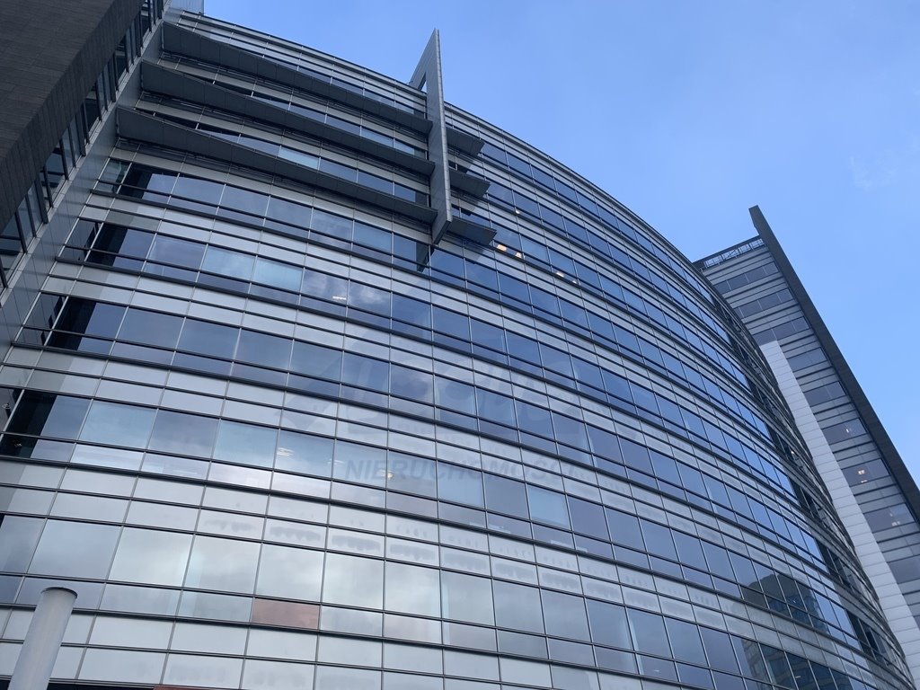 Nowoczesny biurowiec klasy A+ w centrum Warszawy, 360 m2 Warszawa, Śródmieście  364m2 Foto 1