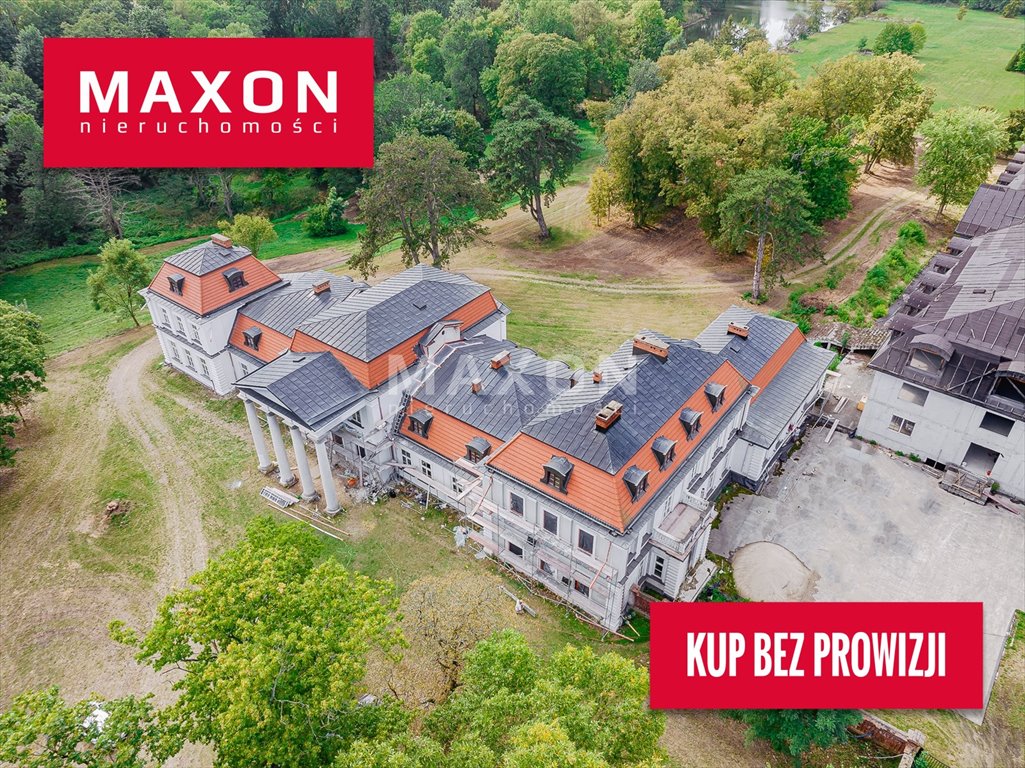 Zabytkowy pałac z hotelem i parkiem - inwestycja z potencjałem Zatory  32 147m2 Foto 1