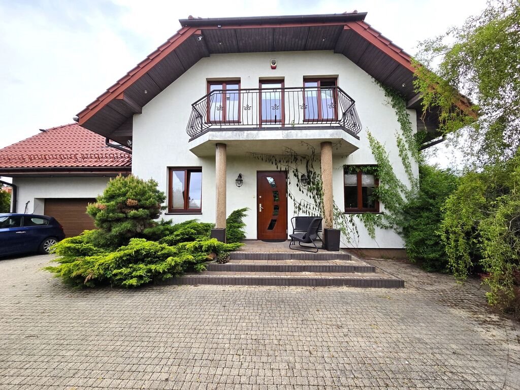 Dom na sprzedaż Książenice  303m2 Foto 1