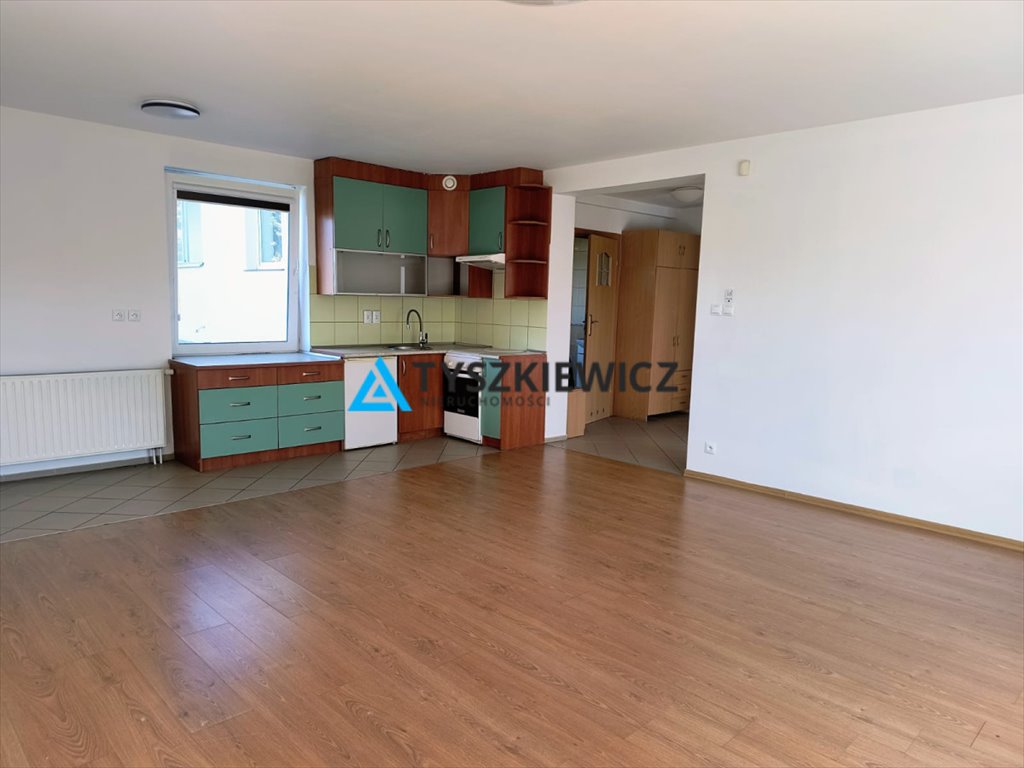 Atrakcyjne 2 pokoje z balkonem, odświeżone, niskie koszty Rumia, Żwirki i Wigury  57m2 Foto 1