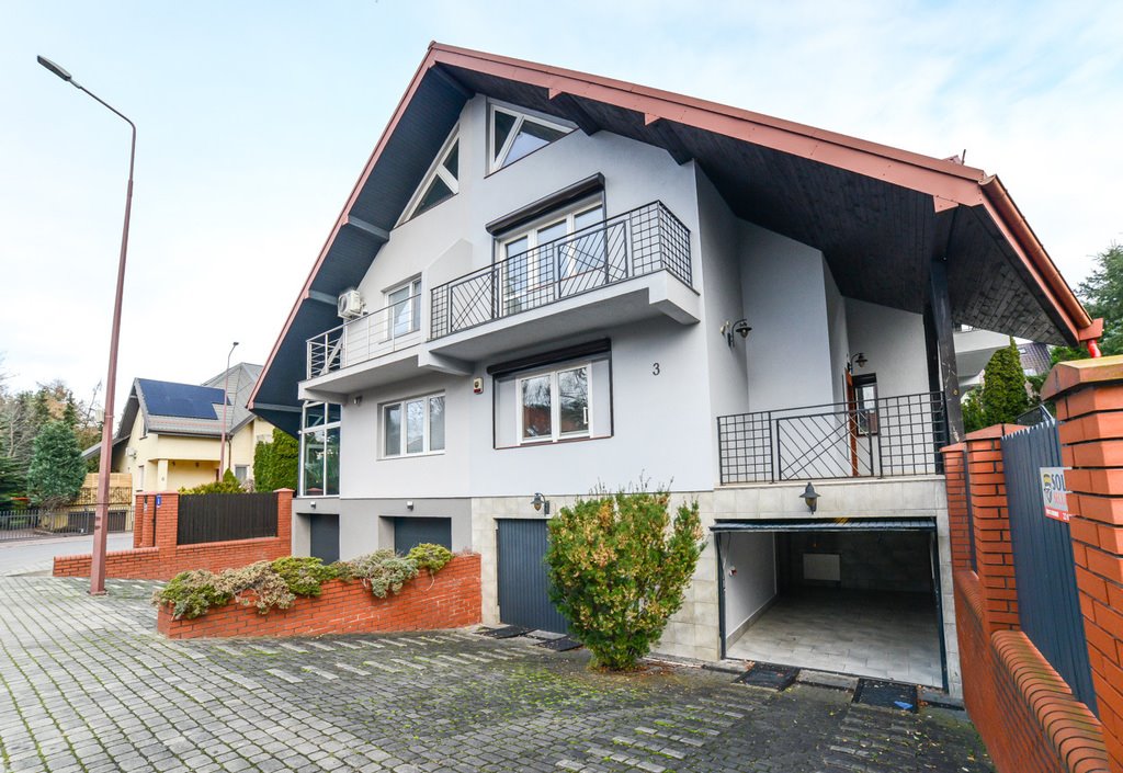 Przestronny dom 400 m² z ogrodem i garażem w Komorowie Komorów, Szmaragdowa  400m2 Foto 1