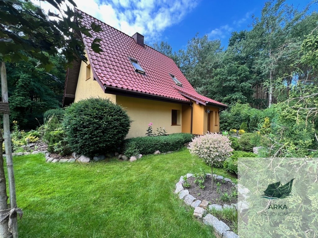 Urokliwy dom z kominkiem i dużym ogrodem (140 m²) w lesie Stare Leśno  140m2 Foto 1