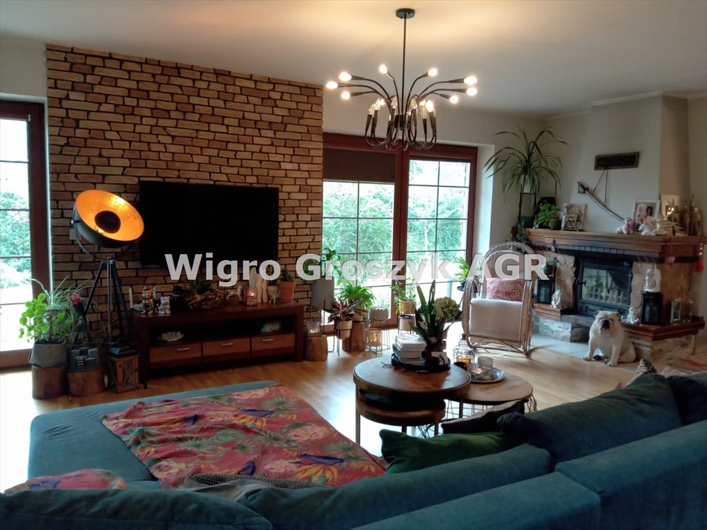 Dom na sprzedaż Borzęcin Duży  160m2 Foto 1