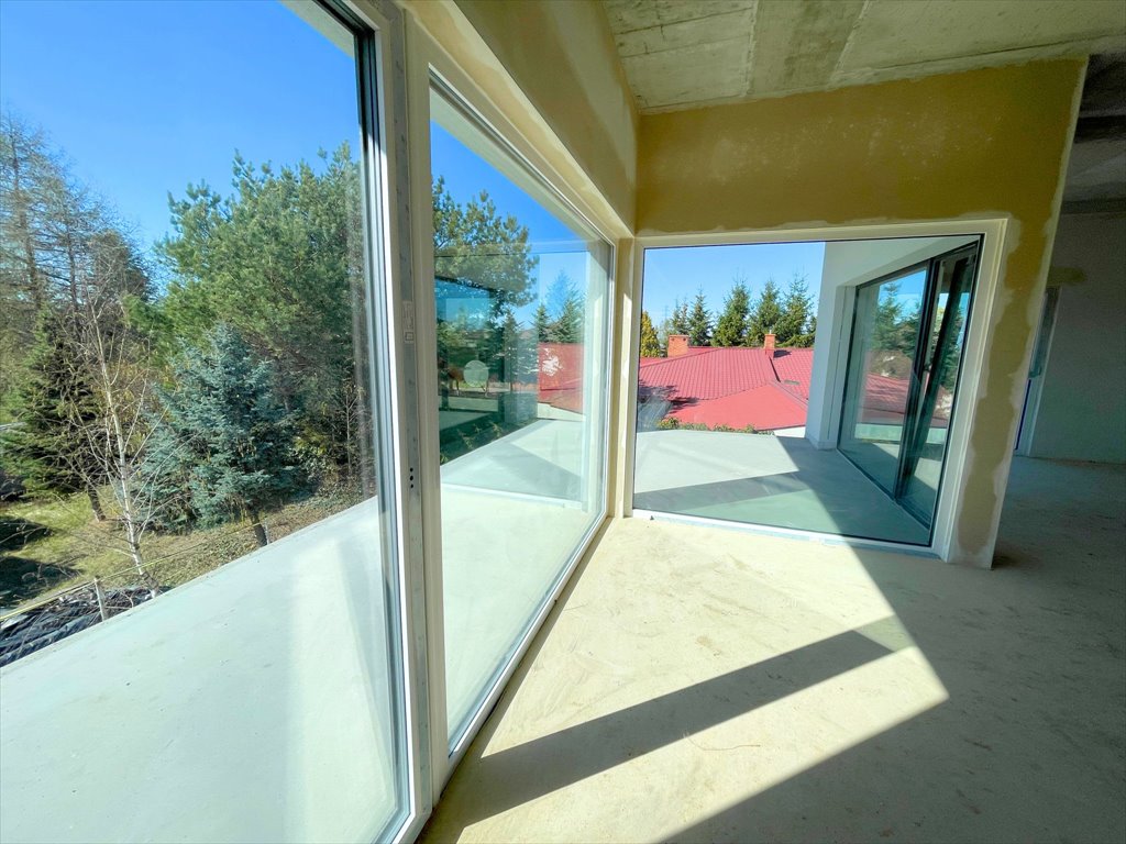 Mieszkanie trzypokojowe na sprzedaż Magdalenka, Magdalenka  74m2 Foto 1